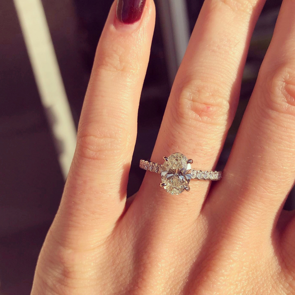 Captivating Elegance: Unveiling the Allure of Oval Engagement Rings