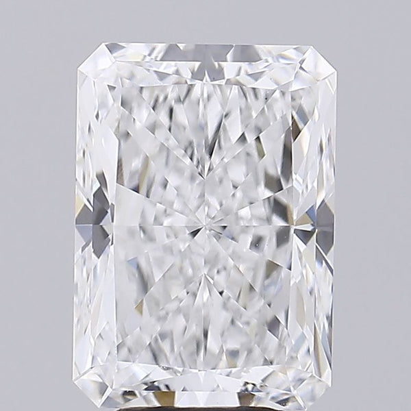 3.80-CARAT Radiant DIAMOND