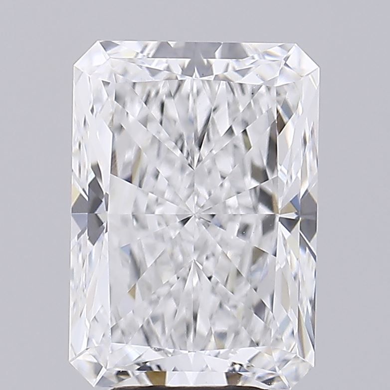 3.80-CARAT Radiant DIAMOND