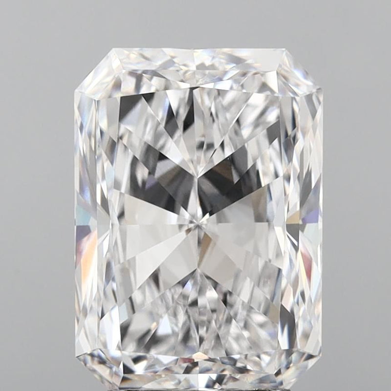 4.46-CARAT Radiant DIAMOND