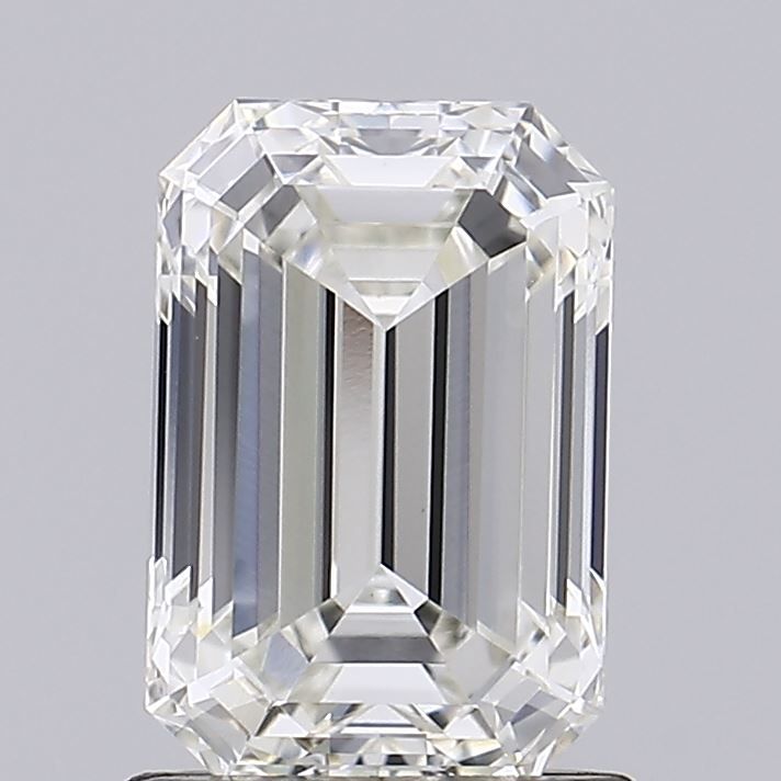 1.50-CARAT Emerald DIAMOND