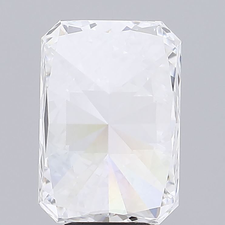 3.88-CARAT Radiant DIAMOND