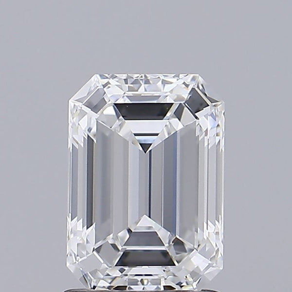 1.52-CARAT Emerald DIAMOND