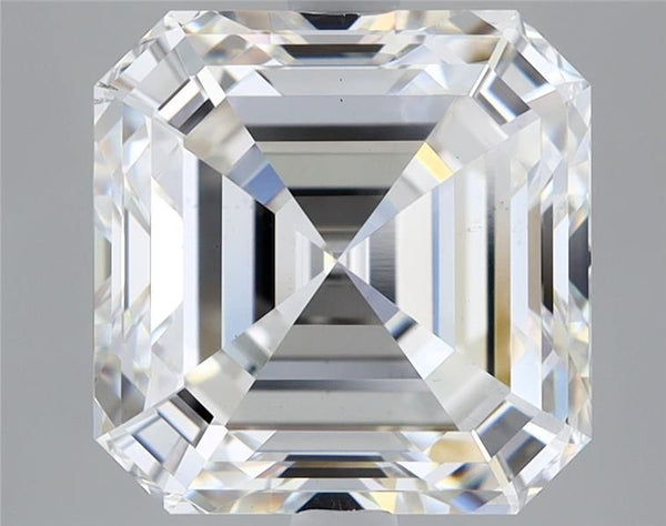 4.76-CARAT Square emerald DIAMOND