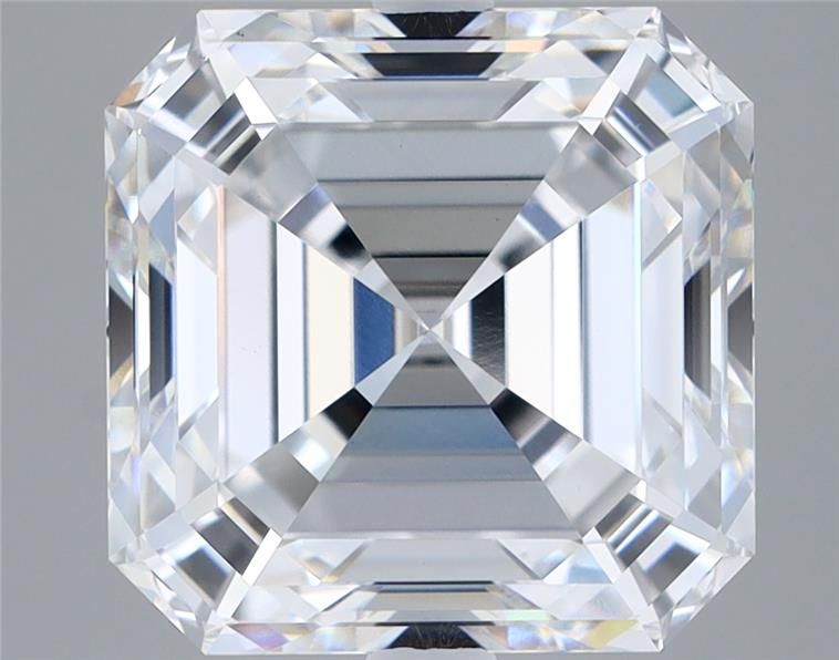 5.90-CARAT Square emerald DIAMOND