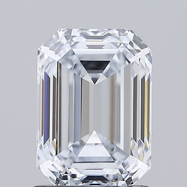 1.52-CARAT Emerald DIAMOND