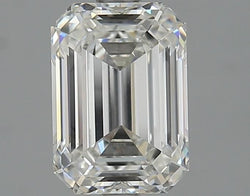 2.01-CARAT Emerald DIAMOND