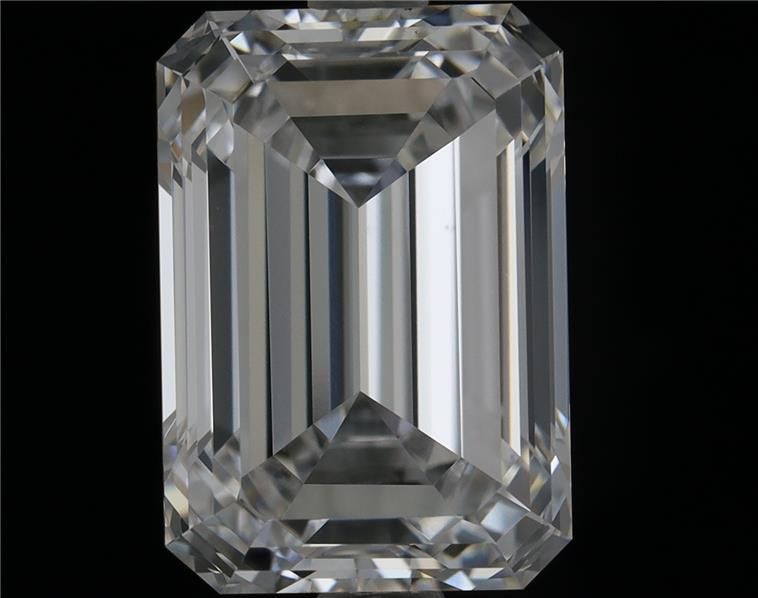 2.70-CARAT Emerald DIAMOND