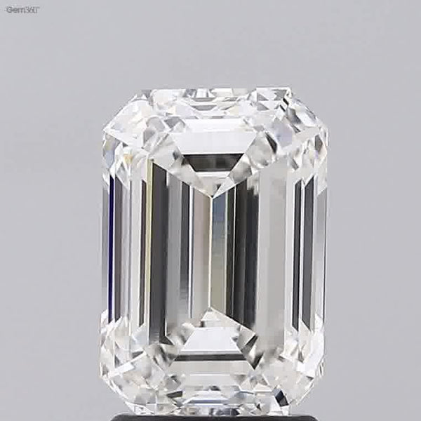 2.60-CARAT Emerald DIAMOND