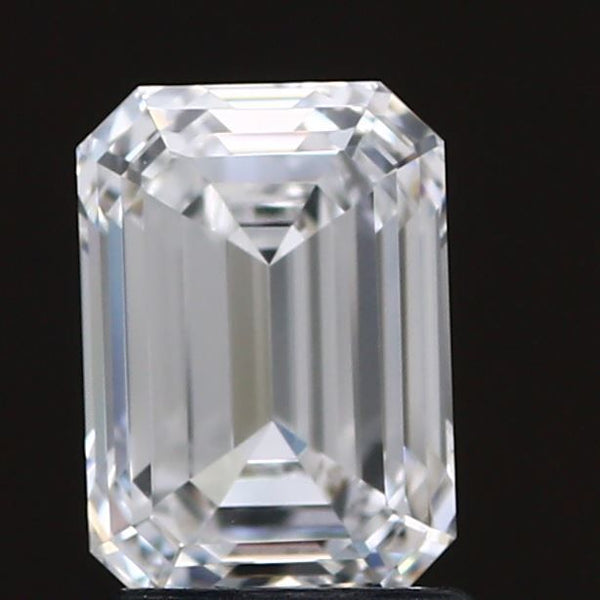 1.83-CARAT Emerald DIAMOND