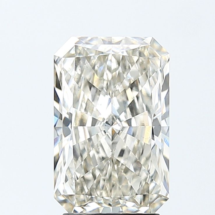 3.05-CARAT Radiant DIAMOND